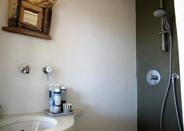 Handras-main Villa, By Homes